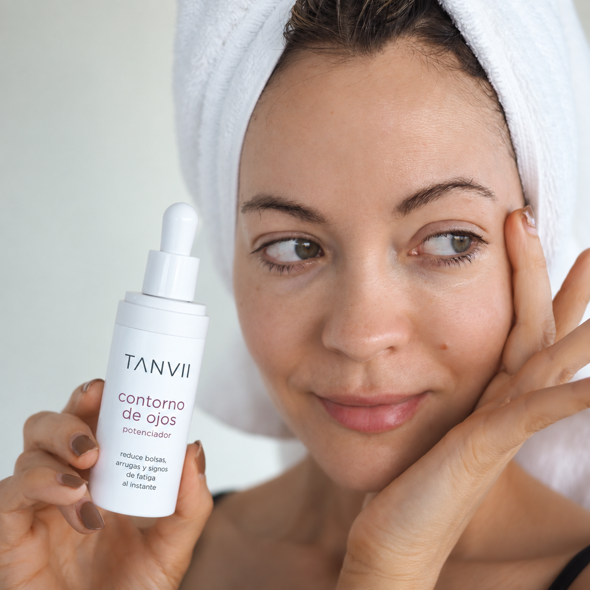 TANVII Contorno de Ojos Efecto Flash